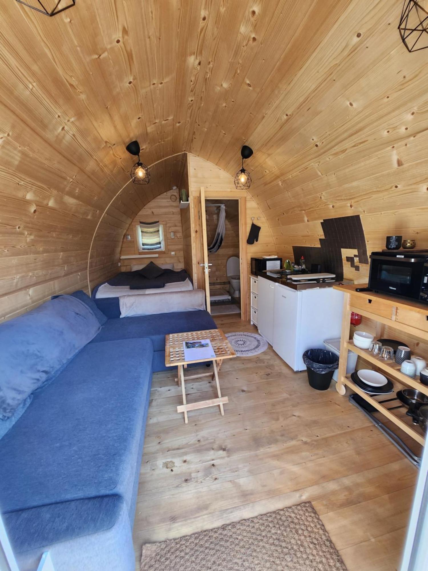 Cosy Cabin Hallstahammar Bagian luar foto